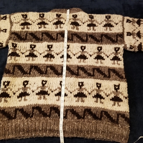 Vintage 80s Hand knit hand spun virgin wool Cowichan style Cardigan Sweater - Picture 3 of 7